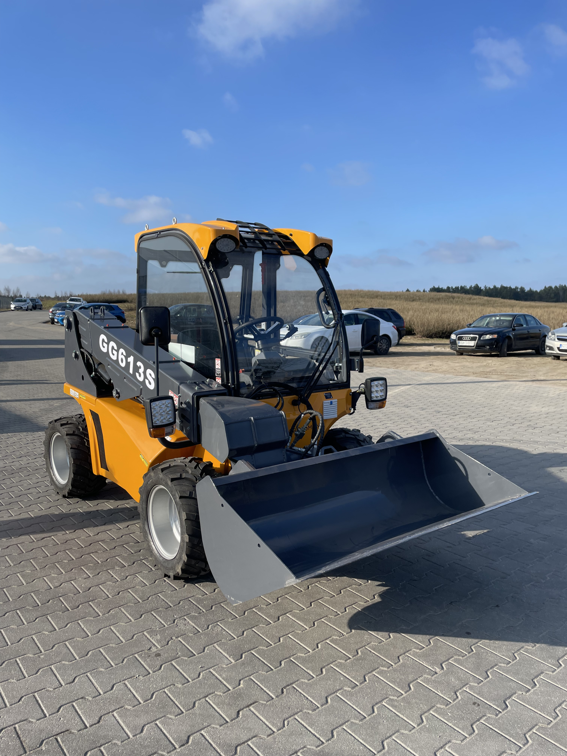 G613S TELESKOPLADER TELEHANDLER