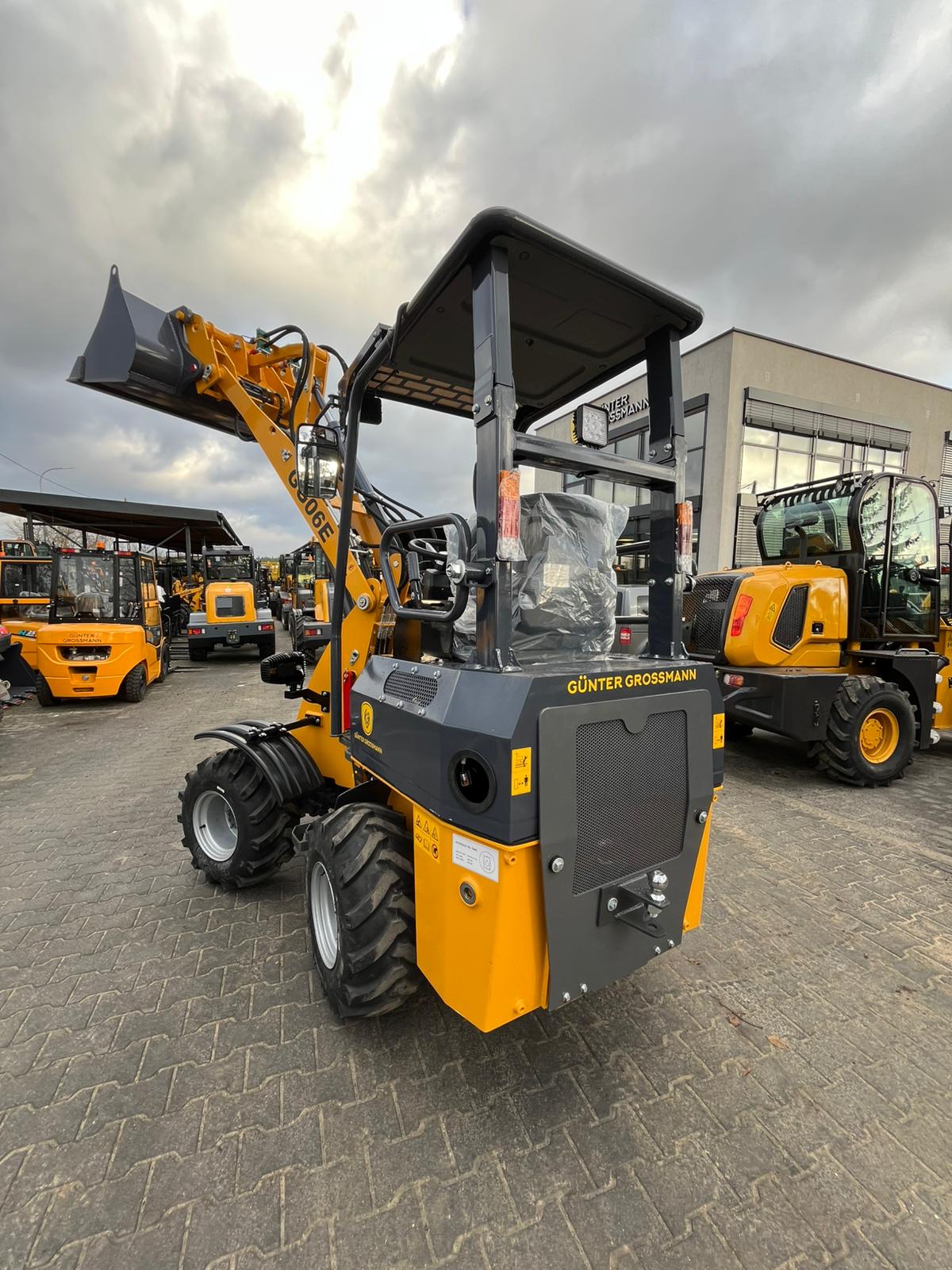 ELEKTRISCHER GELENKRADLADER GG06E