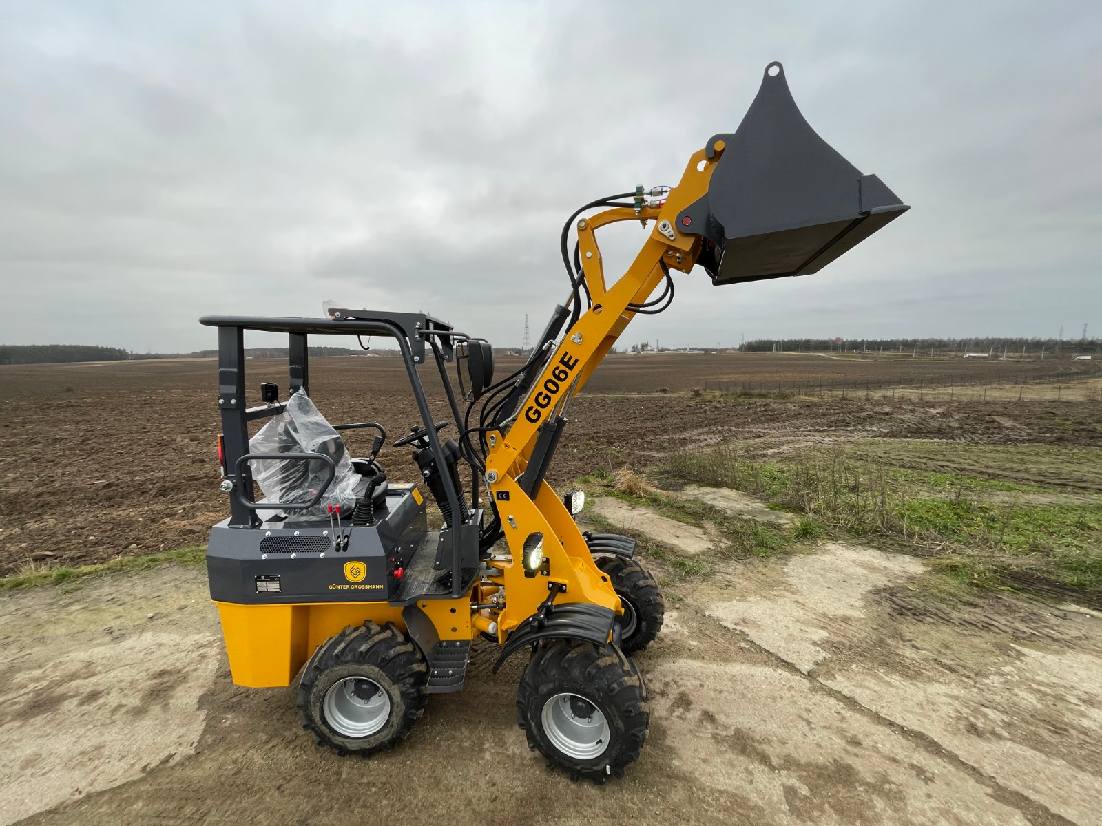 ELEKTRISCHER GELENKRADLADER GG06E