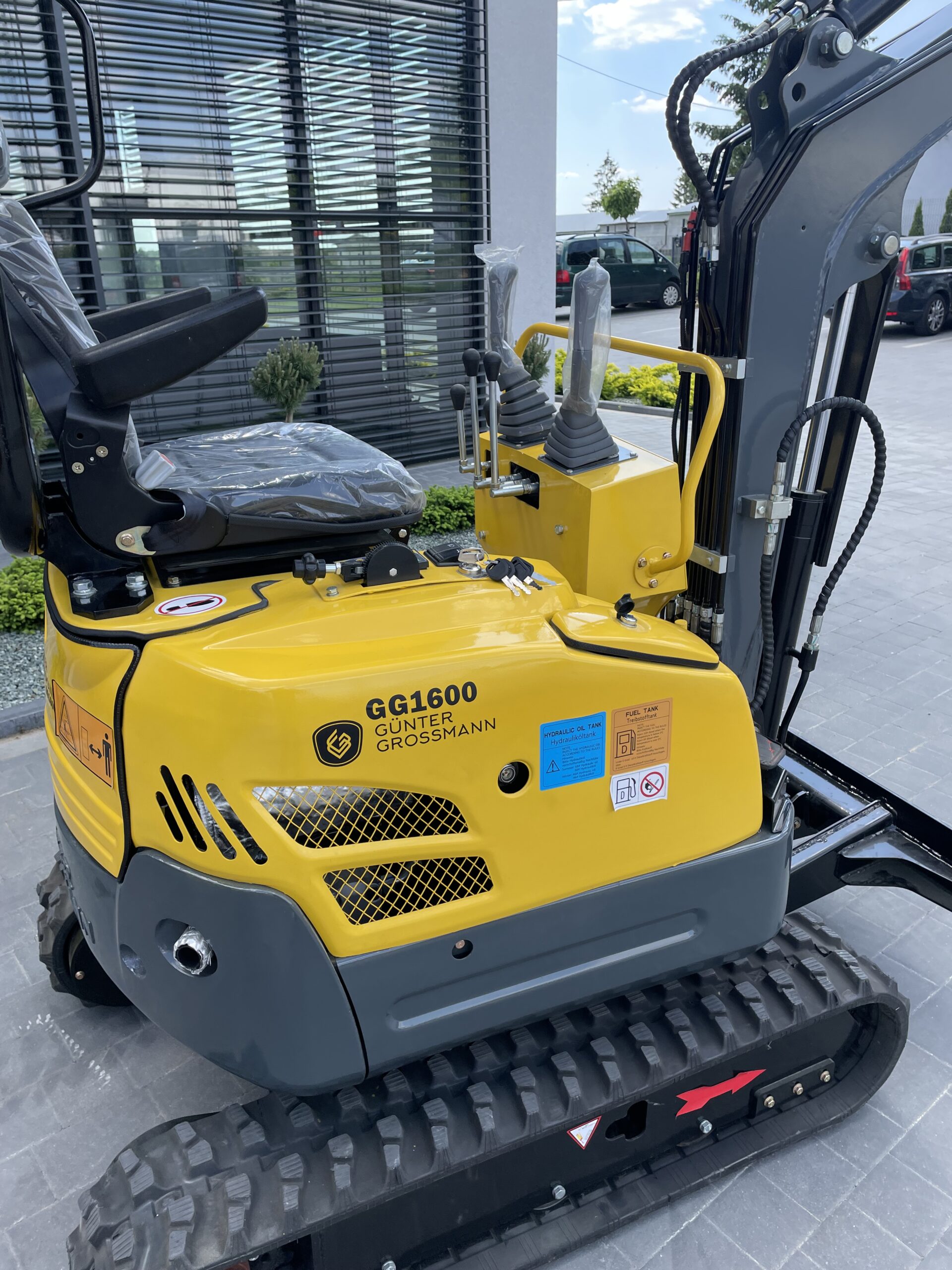 GG1600 Bagger + 400mm Schaufelㅤ