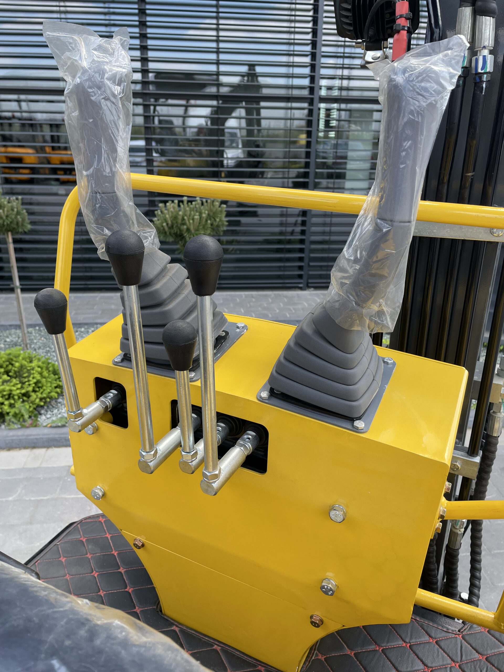 GG1600 Bagger + 400mm Schaufelㅤ