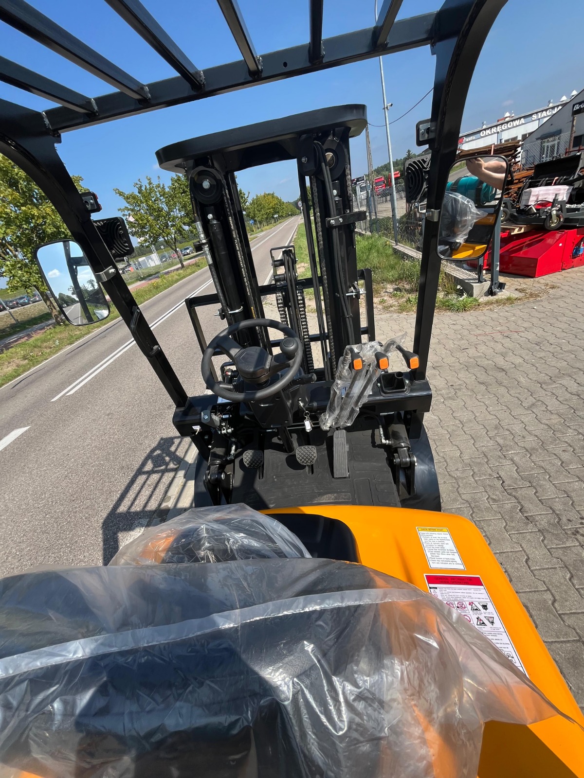 2.5TON – 4,5M – LPG - KUBOTA Motor 