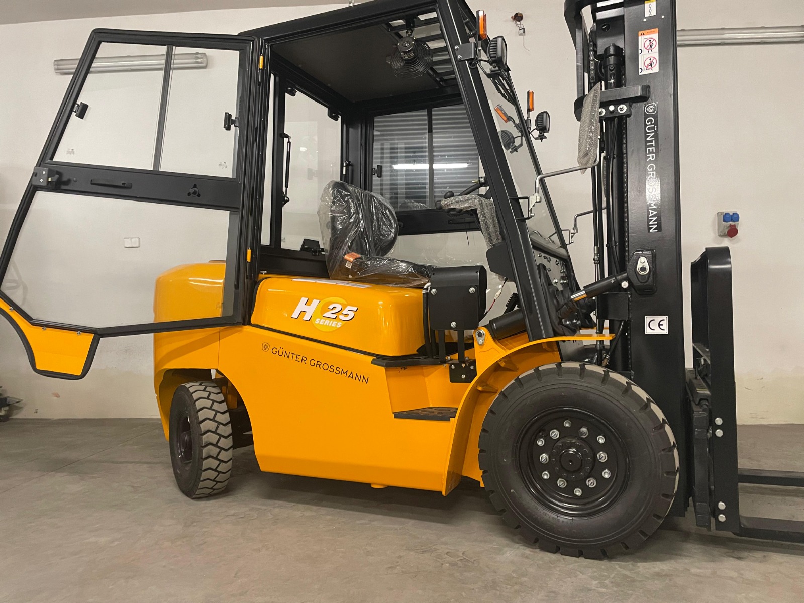 2.5TON – 4,5M – KABINE