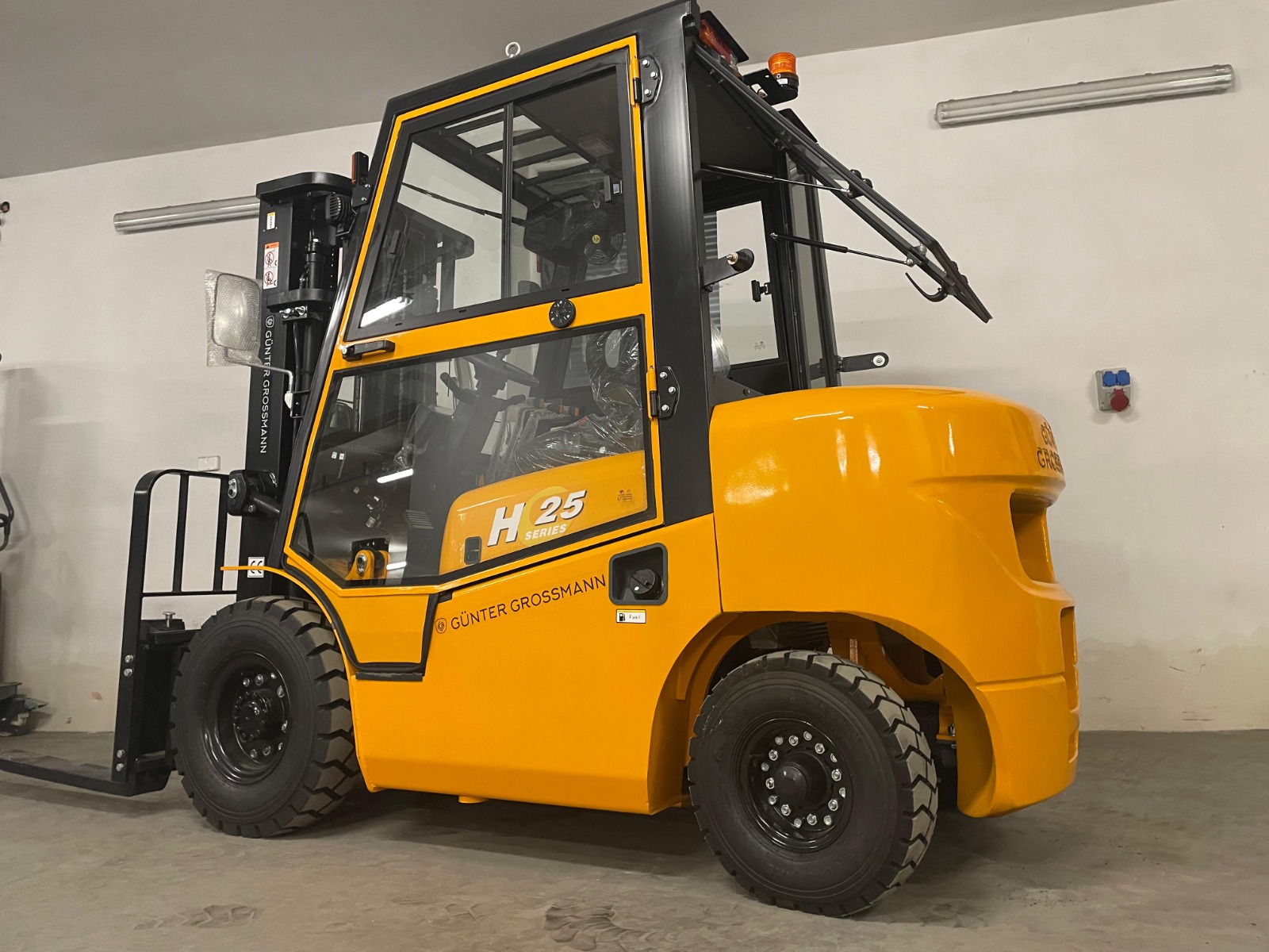 2.5TON – 4,5M – KABINE