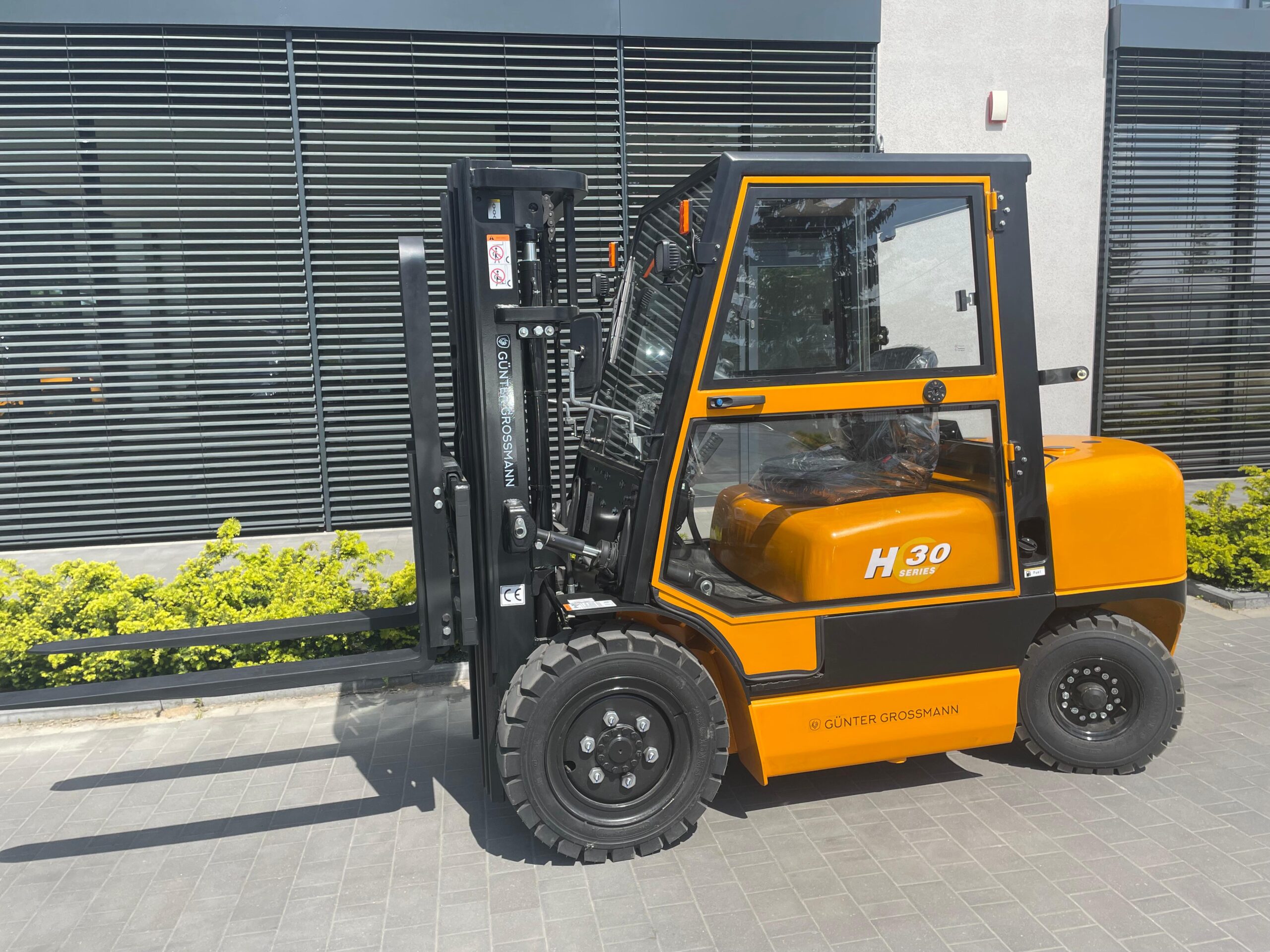 3TON – 3M – KABIN