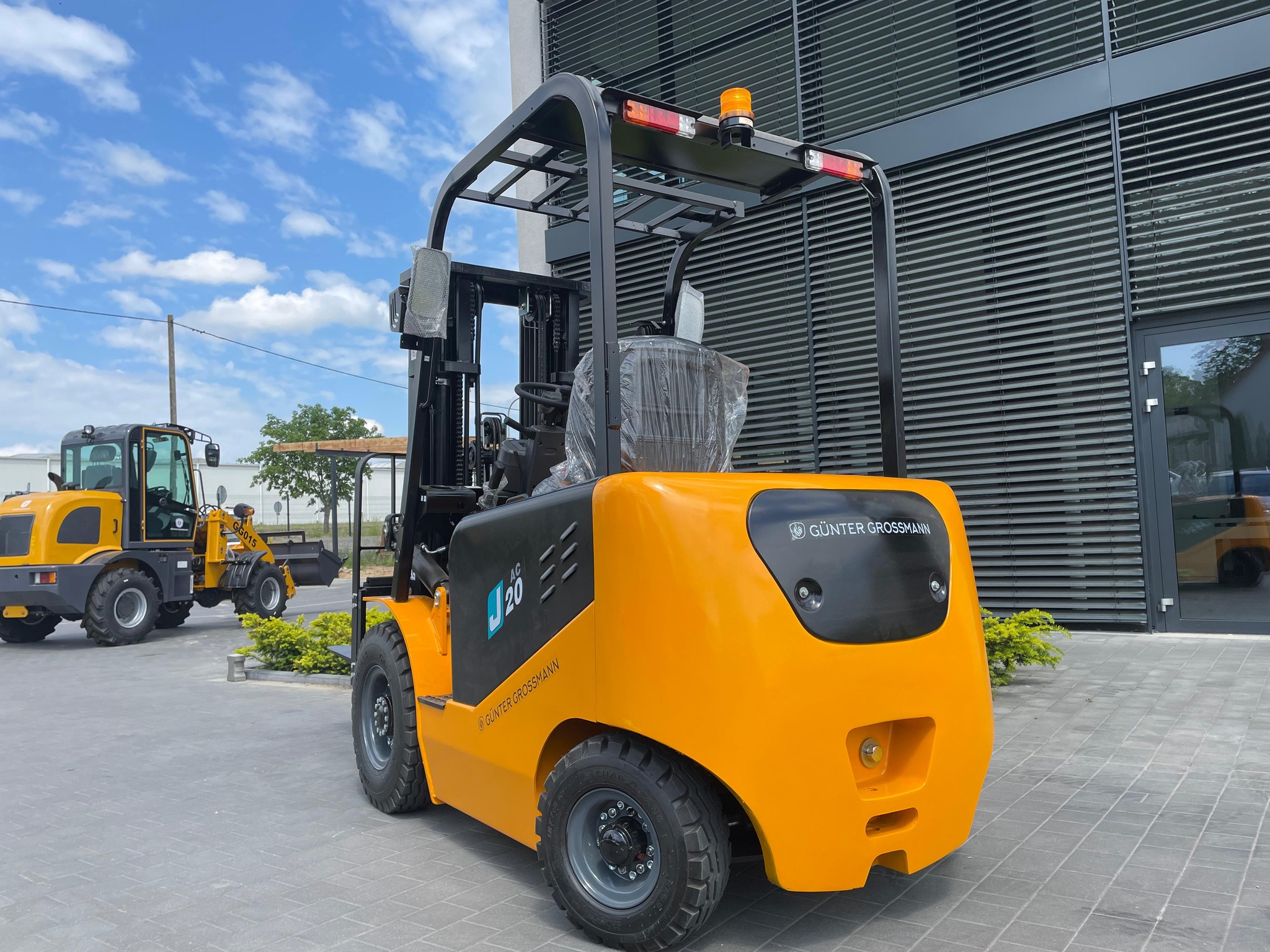 Elektrischer Gabelstapler J20AC