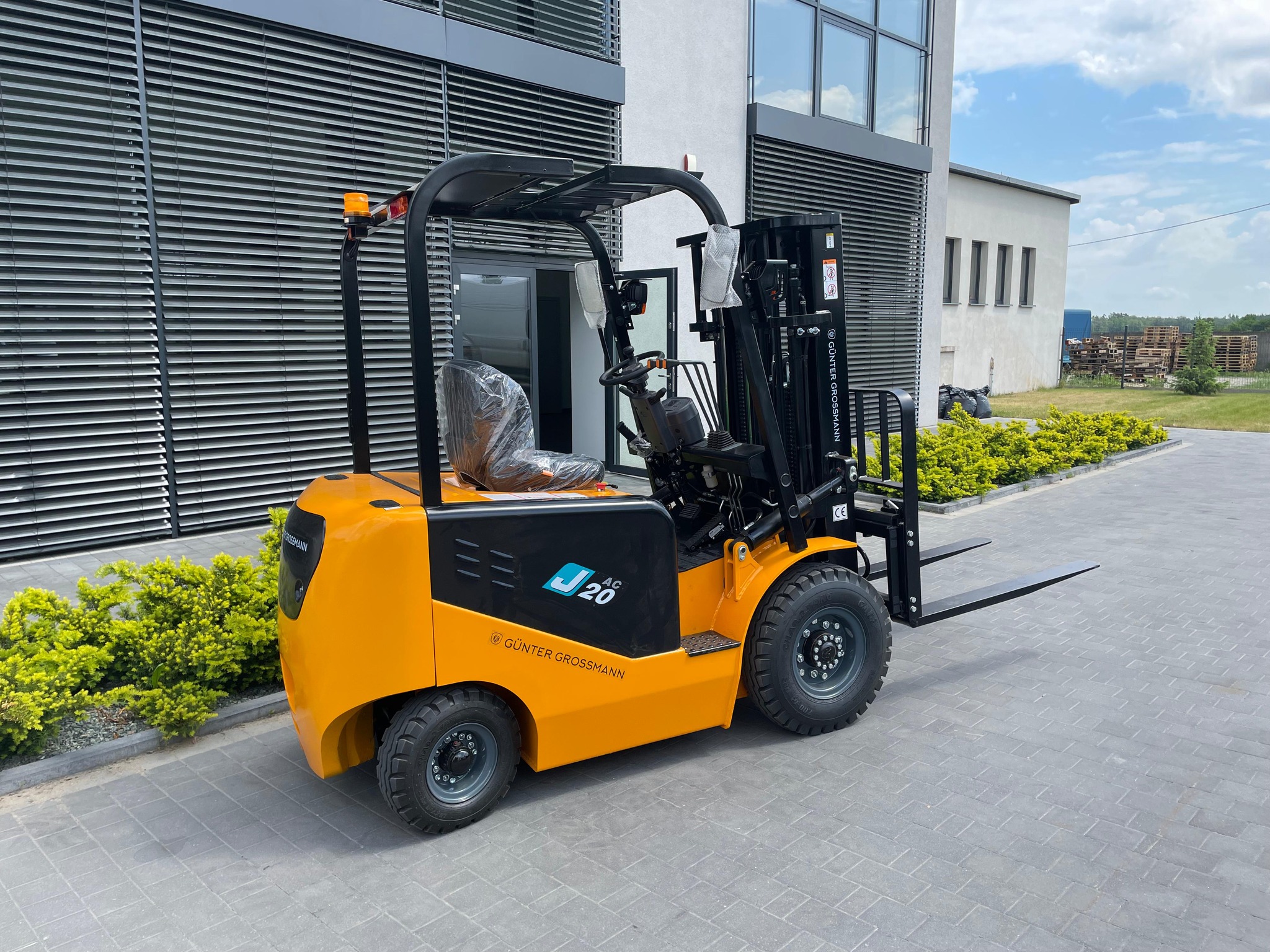 Elektrischer Gabelstapler J20AC